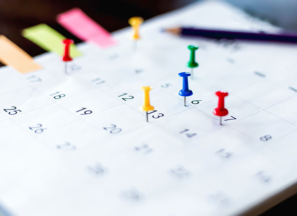 Calendar with colored pins